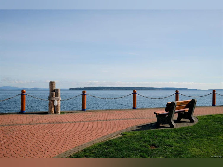 2271 Adela Place, Sidney, BC, V8L 1R1 - 36
