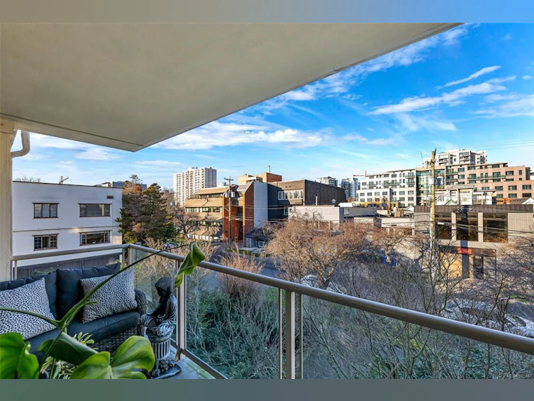 304-1025 Meares Street, Victoria, BC, V8V 3J7 - 21