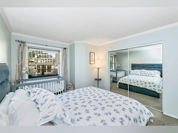 304-1025 Meares Street, Victoria, BC, V8V 3J7 - 25