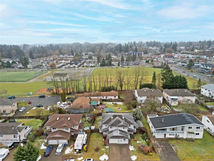 3270 Moorfield Road, Duncan, BC, V9L 4A9 - 32