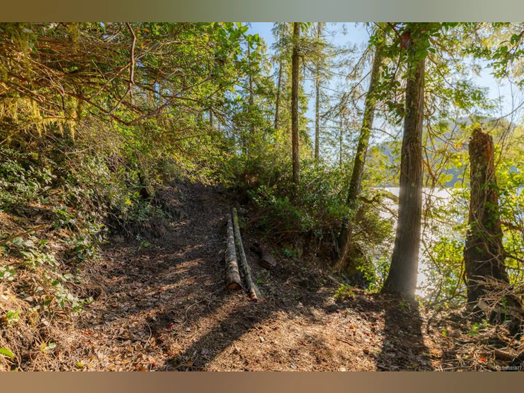 Lot 0 Cheeyah Island, Port Alberni, BC, V0R 2B0 - 11