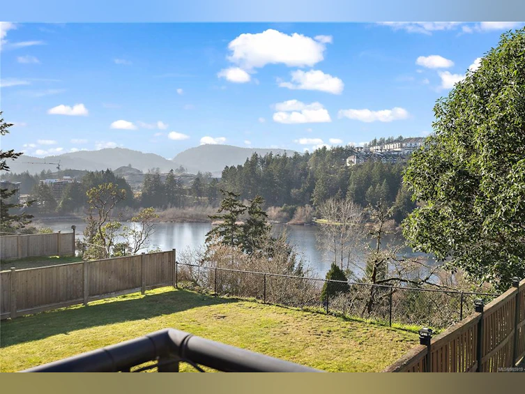 2506 Prospector Way, Langford, BC, V9B 0M3 - 13