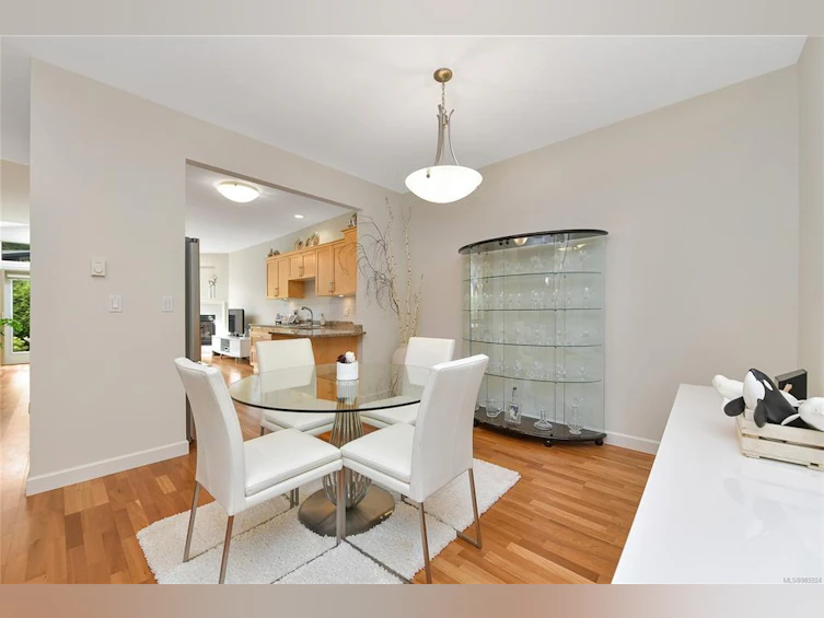 12-974 Sutcliffe Road, Saanich, BC, V8Y 1M8 - 8
