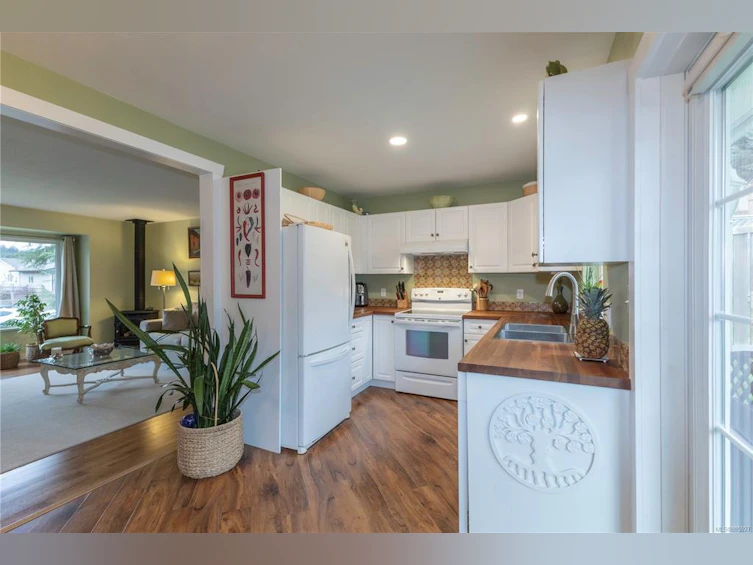 393 Candy Lane, Campbell River, BC, V9W 7Y8 - 11