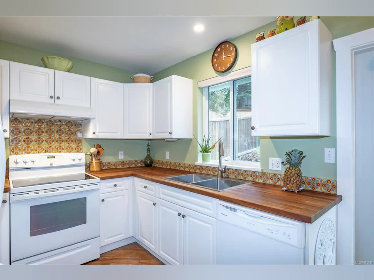 393 Candy Lane, Campbell River, BC, V9W 7Y8 - 14