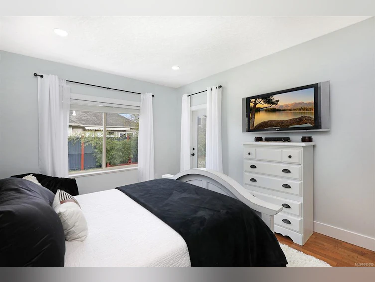 2664 Grizedale Avenue, Cumberland, BC, V0R 1S0 - 20