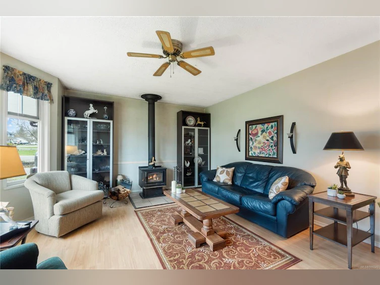 717 Nanoose Avenue, Parksville, BC, V9P 1E9 - 3