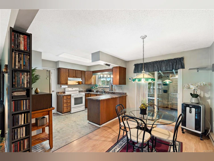 717 Nanoose Avenue, Parksville, BC, V9P 1E9 - 14
