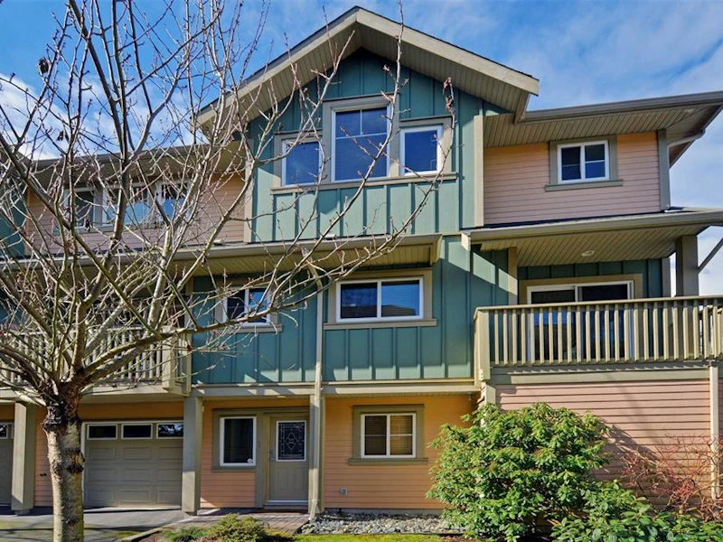1 - 1405 Mallek Crescent, Victoria BC V8T 0A3