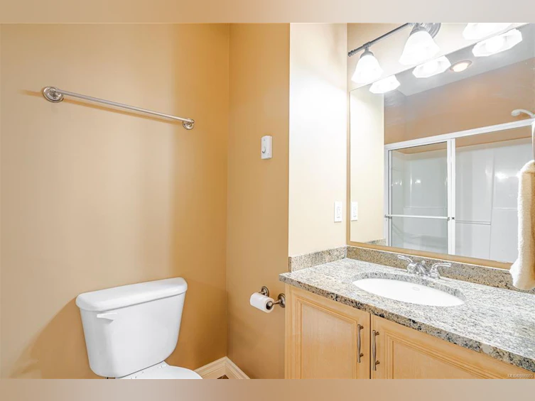 6-9625 Fifth Street, Sidney, BC, V8L 2W7 - 24