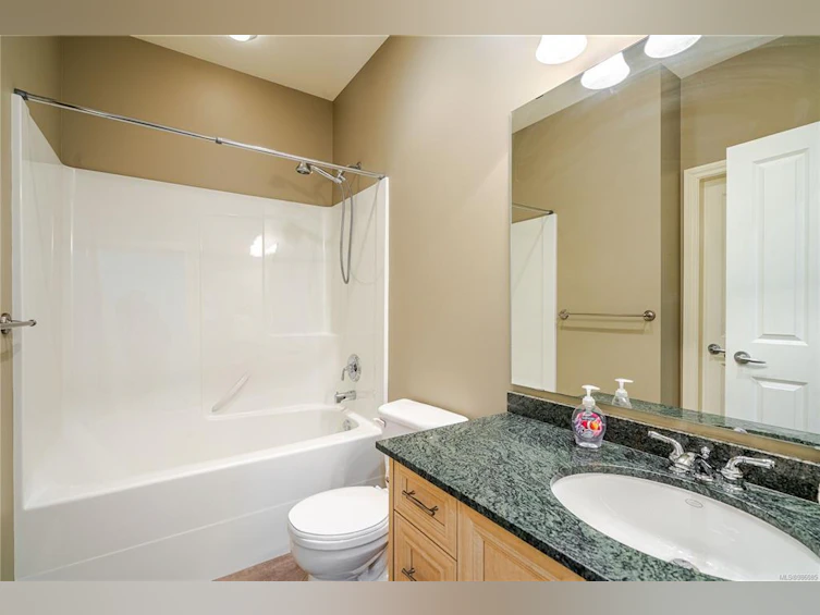 6-9625 Fifth Street, Sidney, BC, V8L 2W7 - 28