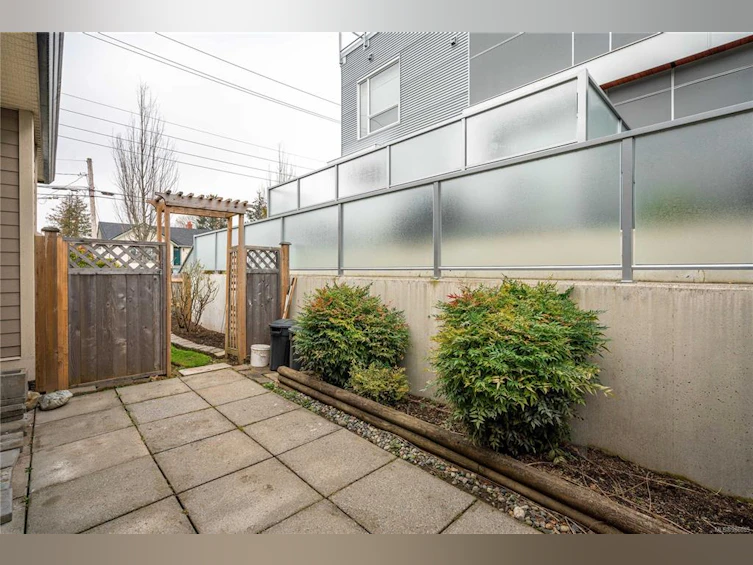 6-9625 Fifth Street, Sidney, BC, V8L 2W7 - 40