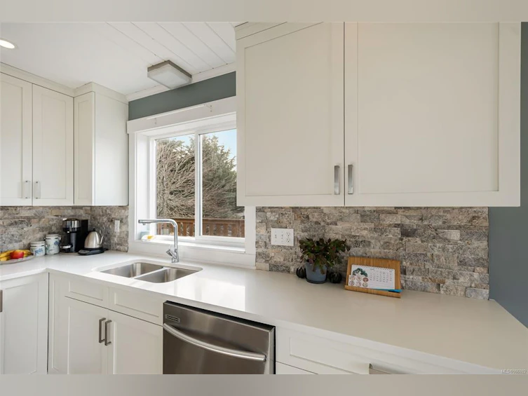 1566 Admiral Tryon Boulevard, French Creek, BC, V9P 1Y3 - 20