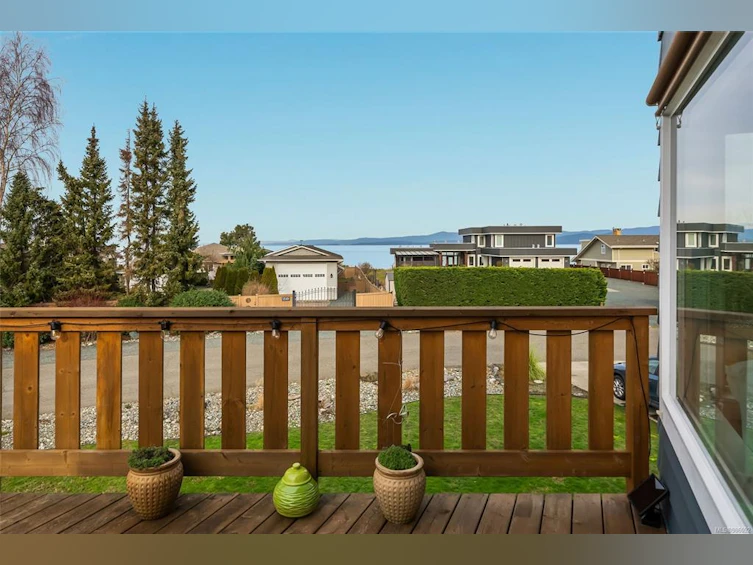 1566 Admiral Tryon Boulevard, French Creek, BC, V9P 1Y3 - 42