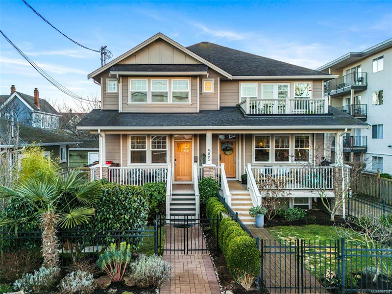 1 - 555 Niagara Street, Victoria BC V8V 1H2