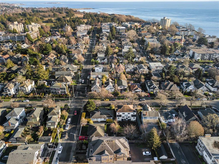 1-555 Niagara Street, Victoria, BC, V8V 1H2 - 9