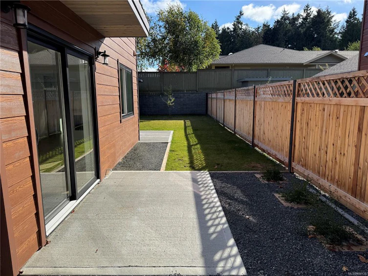 4-568 Tulip Avenue, Parksville, BC, V9P 1T7 - 2