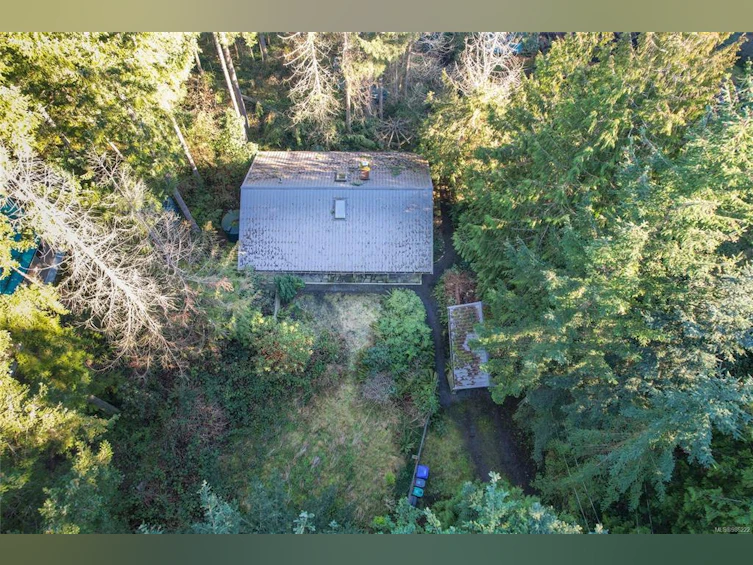 950 Carmen Crescent, Gabriola Island, BC, V0R 1X2 - 2