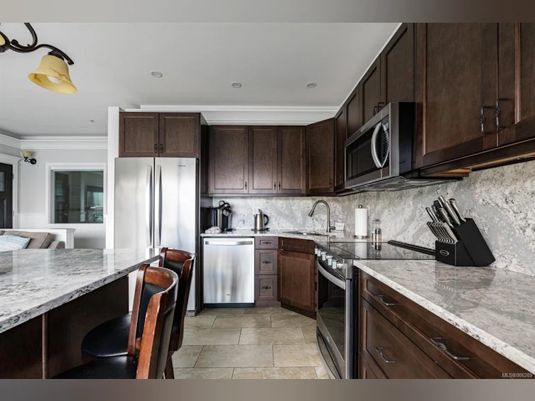 9A-1000 Sookepoint Place, Sooke, BC, V9Z 1N8 - 17