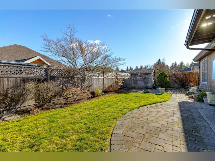 1110 Ormonde Road, Qualicum Beach, BC, V9K 2P2 - 9