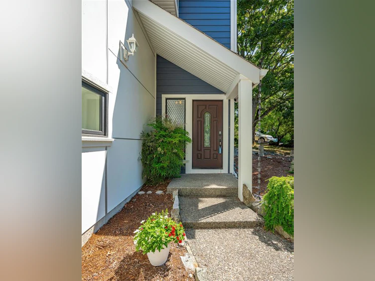 4020 Travis Place, Saanich, BC, V8X 4A8 - 5
