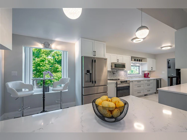 4020 Travis Place, Saanich, BC, V8X 4A8 - 13