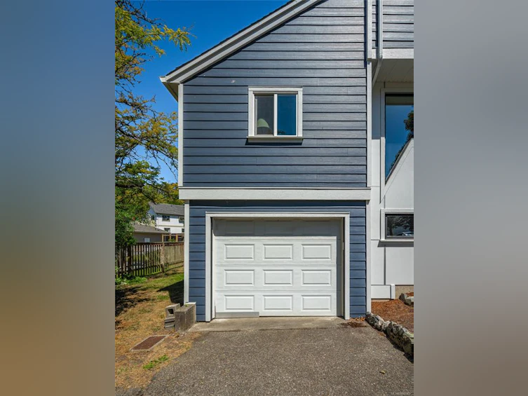 4020 Travis Place, Saanich, BC, V8X 4A8 - 36
