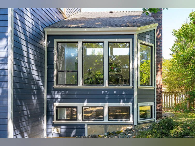 4020 Travis Place, Saanich, BC, V8X 4A8 - 38