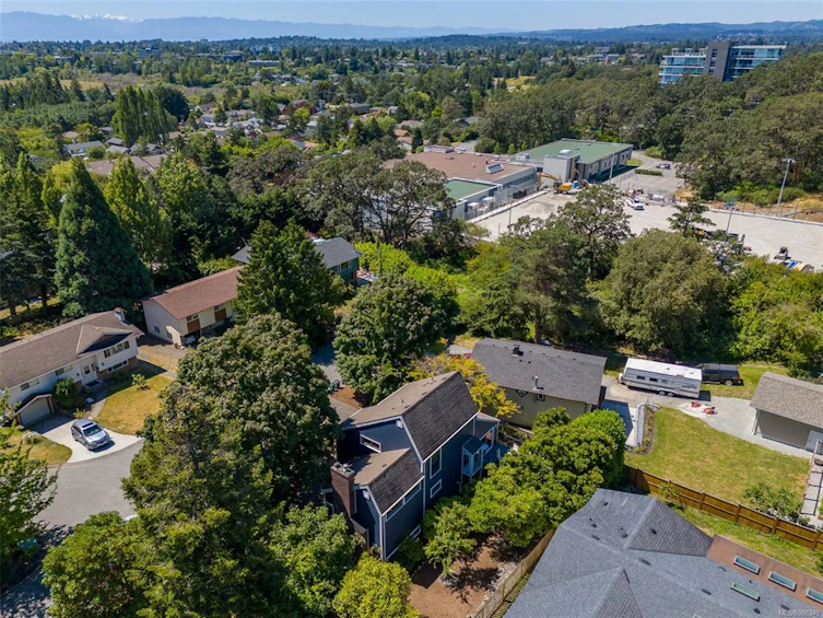 4020 Travis Place, Saanich, BC, V8X 4A8 - 50