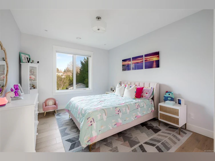 3880 Cadboro Bay Road, Saanich, BC, V8N 4G5 - 47