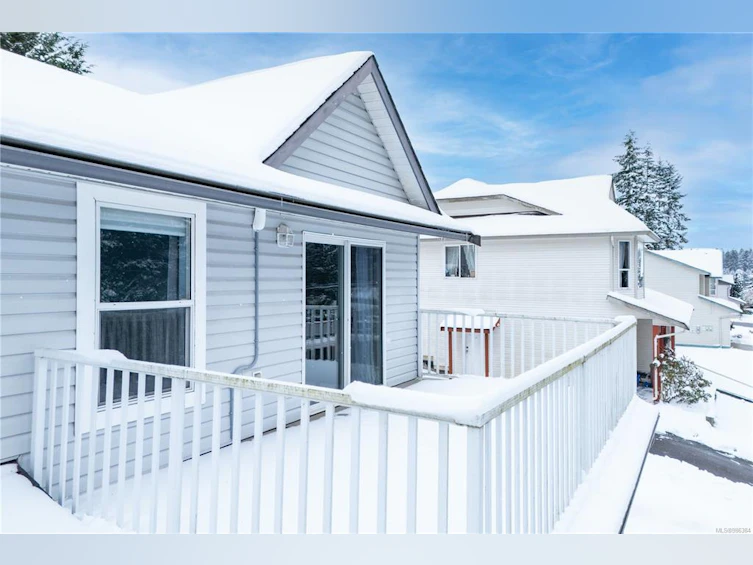 375 S Mcphedran Road, Campbell River, BC, V9W 6B2 - 11
