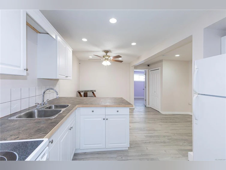 375 S Mcphedran Road, Campbell River, BC, V9W 6B2 - 38