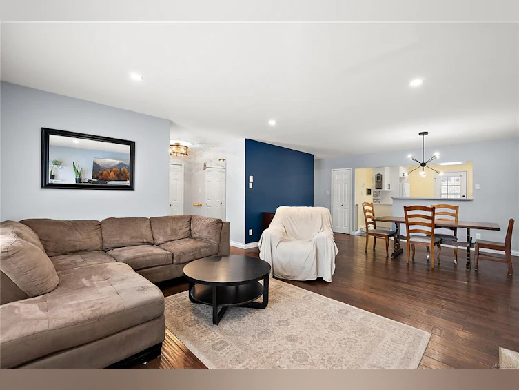 7960 Lochside Drive, Central Saanich, BC, V8M 1V6 - 4
