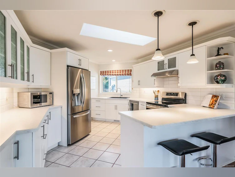 1291 Leeward Way, Qualicum Beach, BC, V9K 2M1 - 5