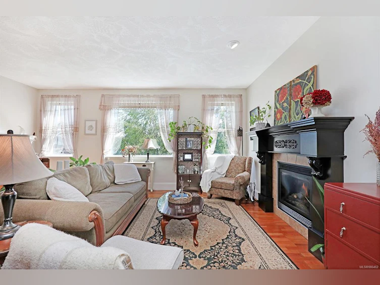 685 Lancaster Way, Comox, BC, V9M 4J3 - 4