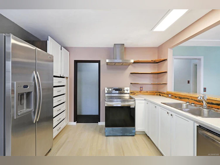 1568 E 10th Street, Courtenay, BC, V9N 7Z2 - 34