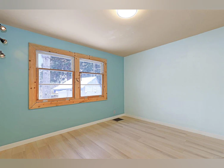 1568 E 10th Street, Courtenay, BC, V9N 7Z2 - 39