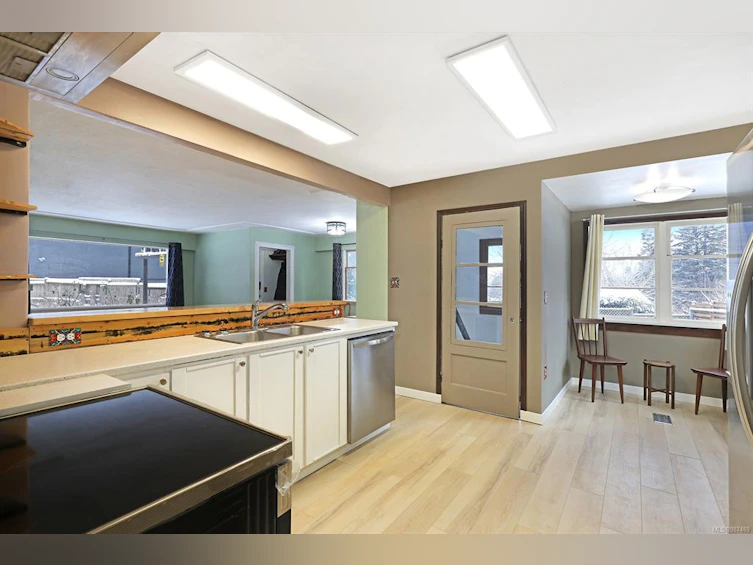 1568 E 10th Street, Courtenay, BC, V9N 7Z2 - 40