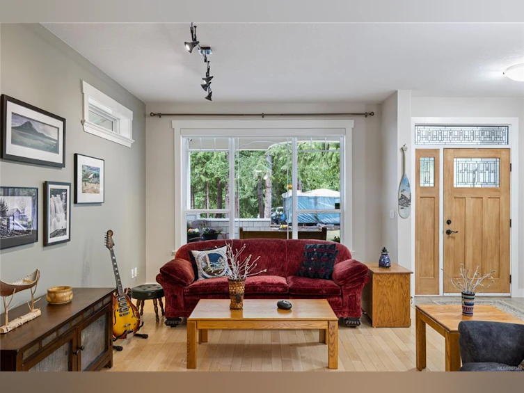 544 Hemsworth Road, Qualicum Beach, BC, V9K 1B8 - 7
