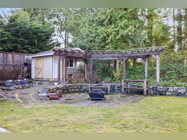 544 Hemsworth Road, Qualicum Beach, BC, V9K 1B8 - 35