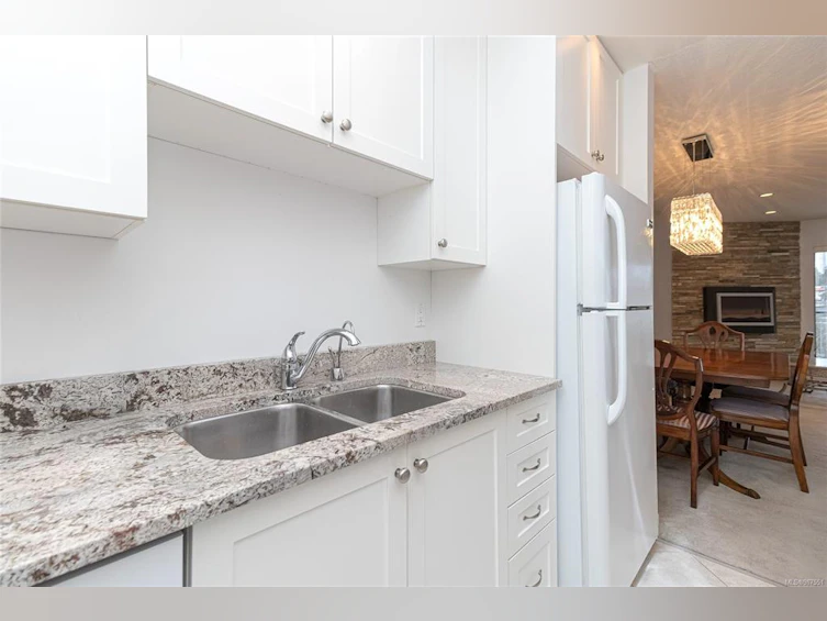 402-420 Parry Street, Victoria, BC, V8V 2H7 - 12