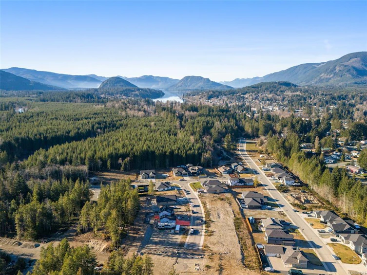 118 Edgewood Drive, Lake Cowichan, BC, V0R 2G0 - 25