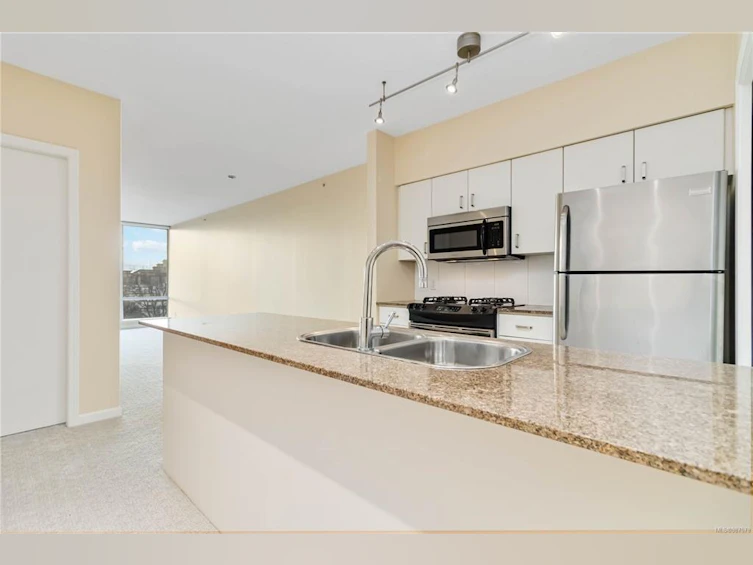 612-160 Wilson Street, Victoria, BC, V9A 7P9 - 13