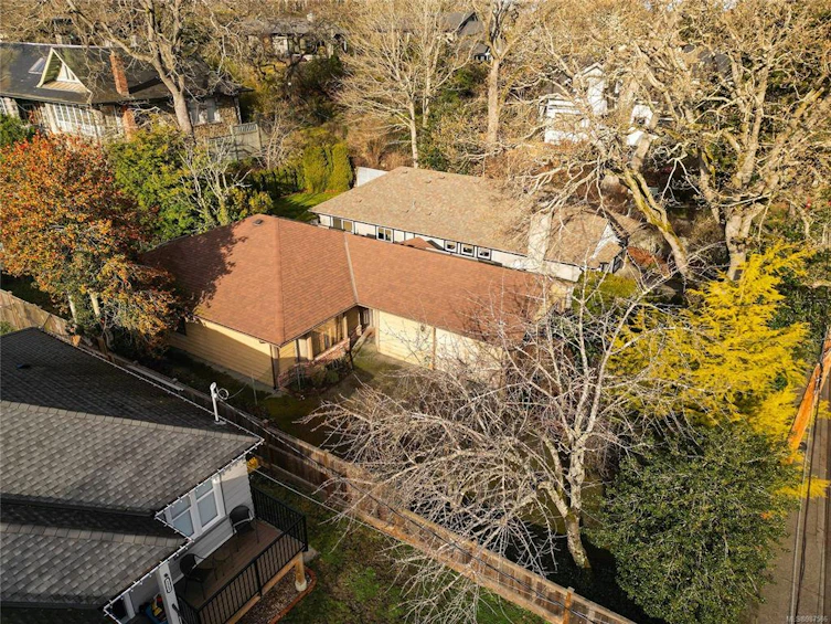 1280 Hampshire Road, Oak Bay, BC, V8S 4T2 - 2