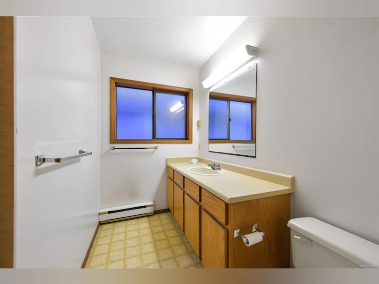 1280 Hampshire Road, Oak Bay, BC, V8S 4T2 - 20