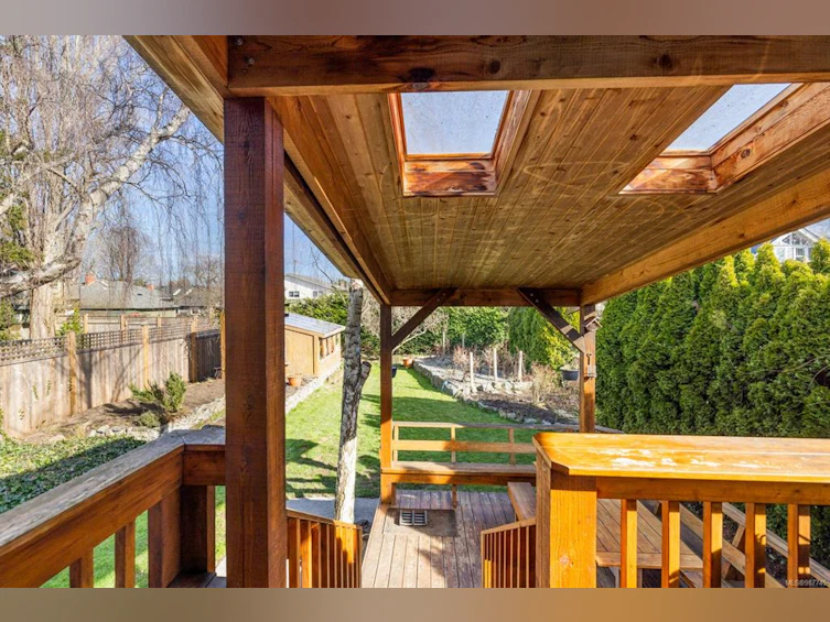 1023 Falkland Road, Oak Bay, BC, V8X 2S9 - 7
