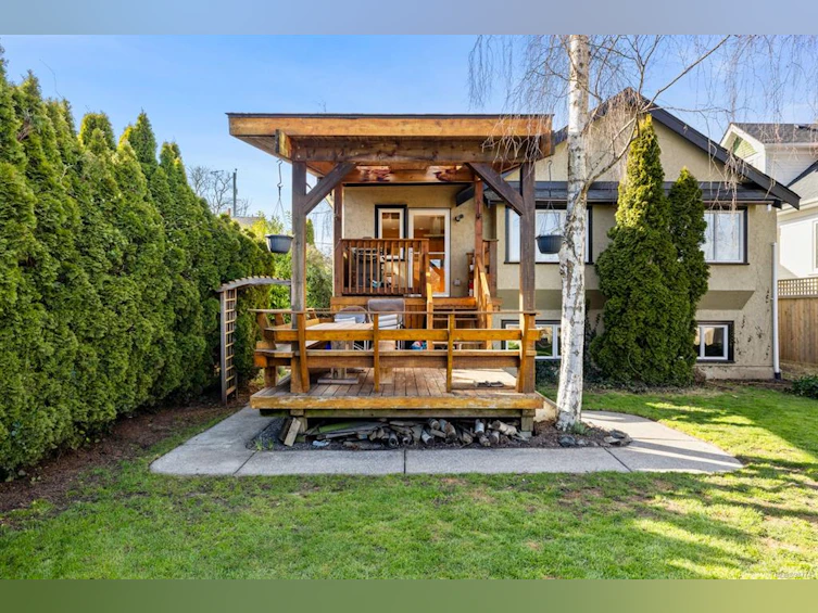 1023 Falkland Road, Oak Bay, BC, V8X 2S9 - 10