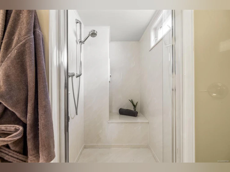 1023 Falkland Road, Oak Bay, BC, V8X 2S9 - 15