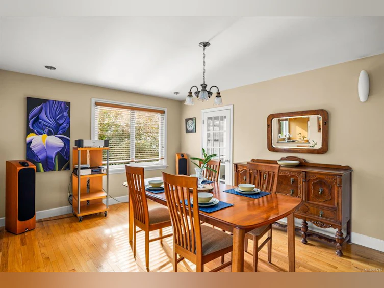 1023 Falkland Road, Oak Bay, BC, V8X 2S9 - 17
