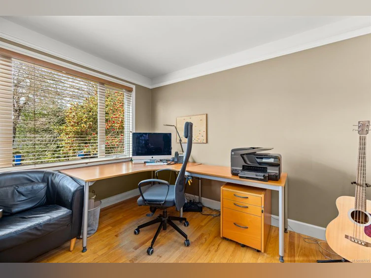 1023 Falkland Road, Oak Bay, BC, V8X 2S9 - 21